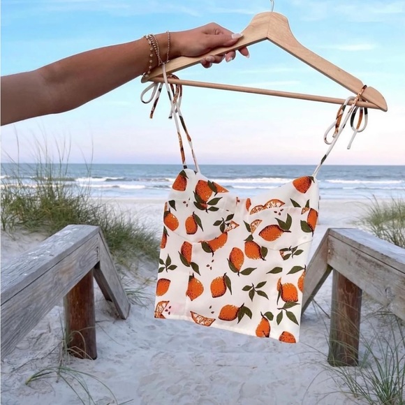 Top - Picture 1 of 2